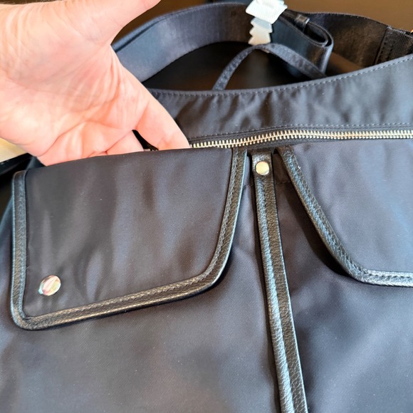 baggallini Hillcrest Hobo Crossbody Bag Black Nylon Removable RFID Wristlet - Picture 9 of 13